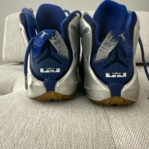 Size 11 - Nike LeBron 12 What If? - Picture 6 of 8